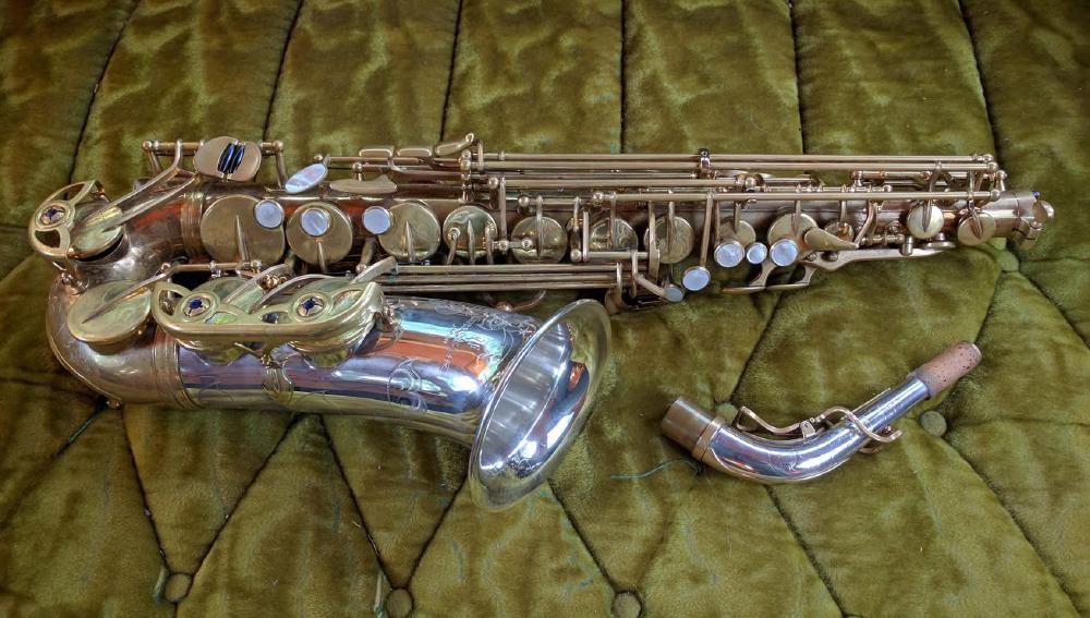 Yanagisawa 9932J - my favorite Yanagisawa. Sterling bell and neck, bronze body, brass keywork, unlacquered.