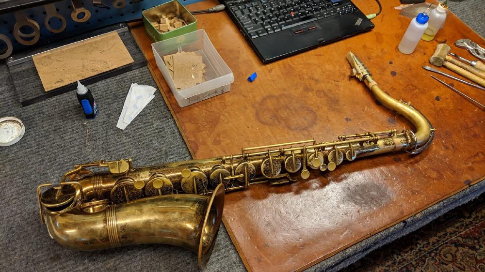 Martin 'home model' alto. One of a few types of stripped down saxophones built for very young beginners.