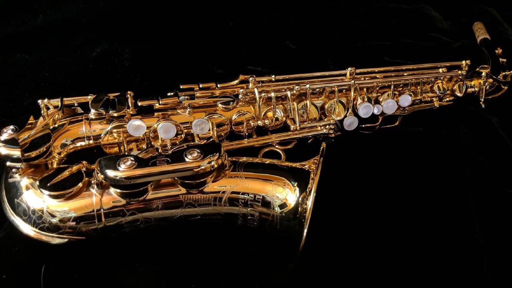 Gold plated Couf Superba alto.