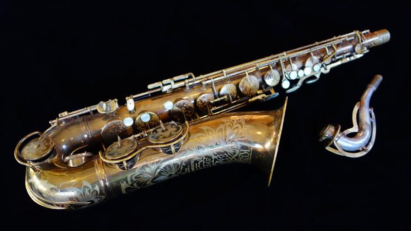 1941 King Zephyr Special Tenor.