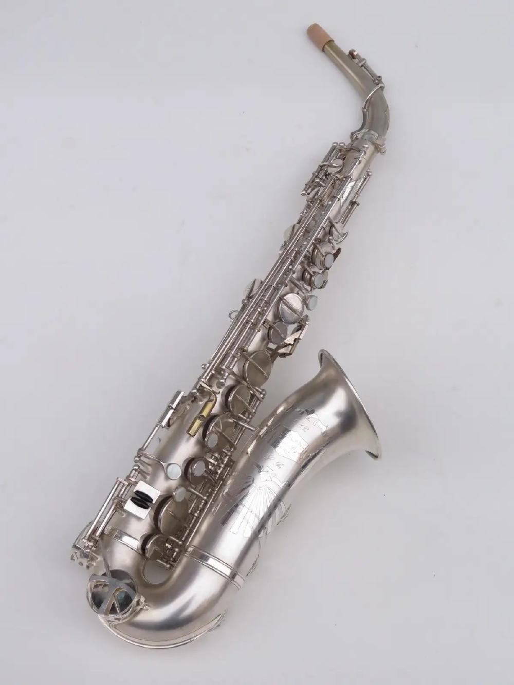 Silver engraved semi-Rationnel — neck and body