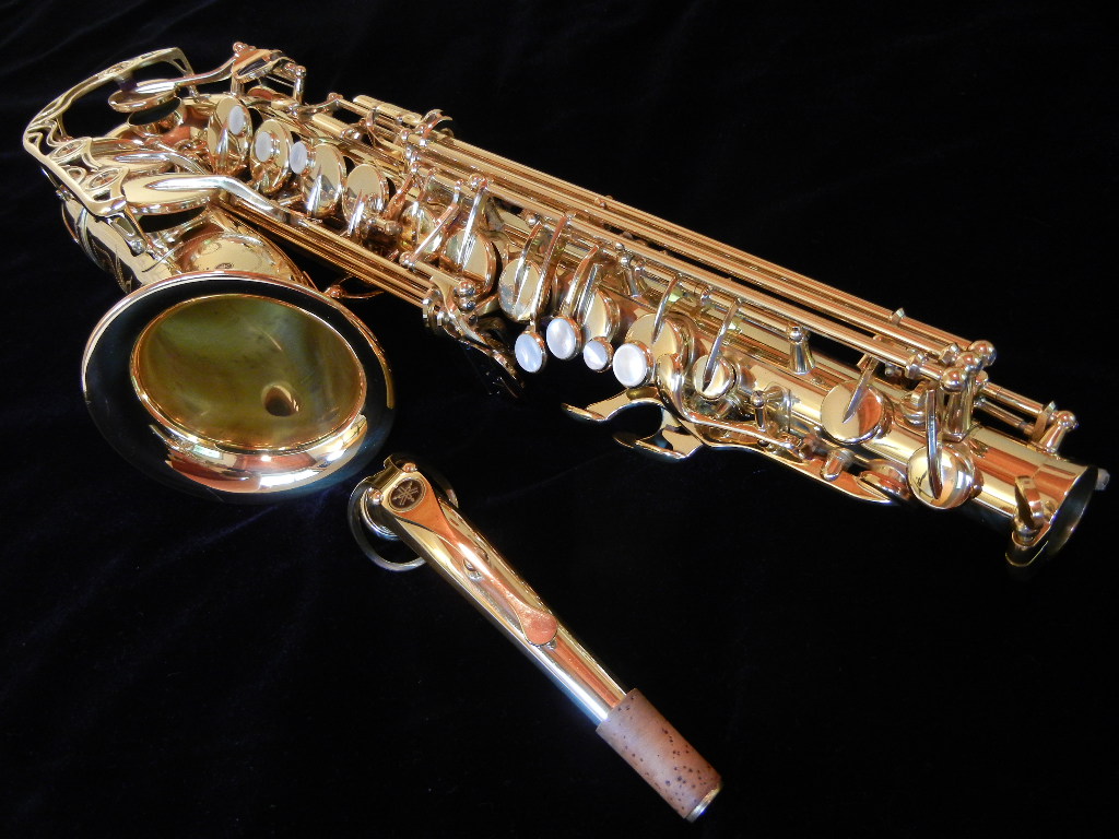 Yamaha "Purple Logo" 62 Alto Saxophone.